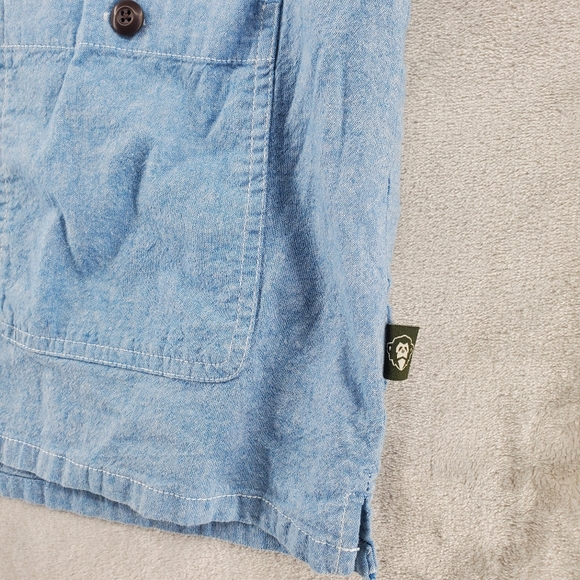 Howler Brothers Voyager Shirt Men SMALL Chambray 4 Pocket Embroidered Denim - Picture 2 of 9